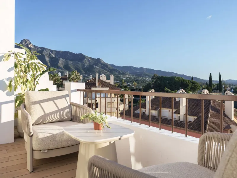 Apartment - Penthouse Duplex в продаже в Marbella, Málaga. В доме 3 спален и 2 ванных комнат. Площадь дома 131 м²