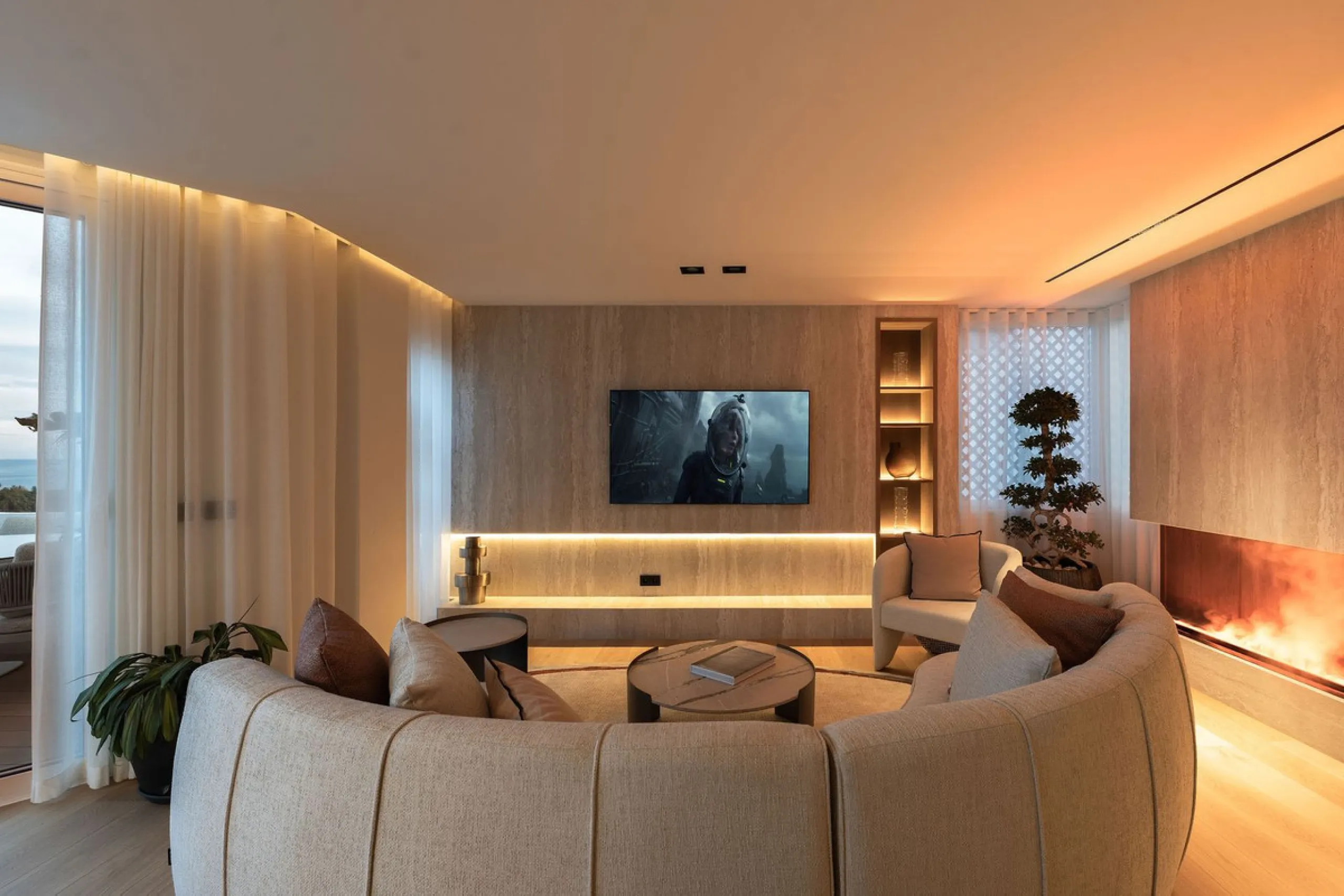 Apartment - Penthouse Duplex в продаже в Marbella, Málaga. В доме 3 спален и 2 ванных комнат. Площадь дома 131 м²