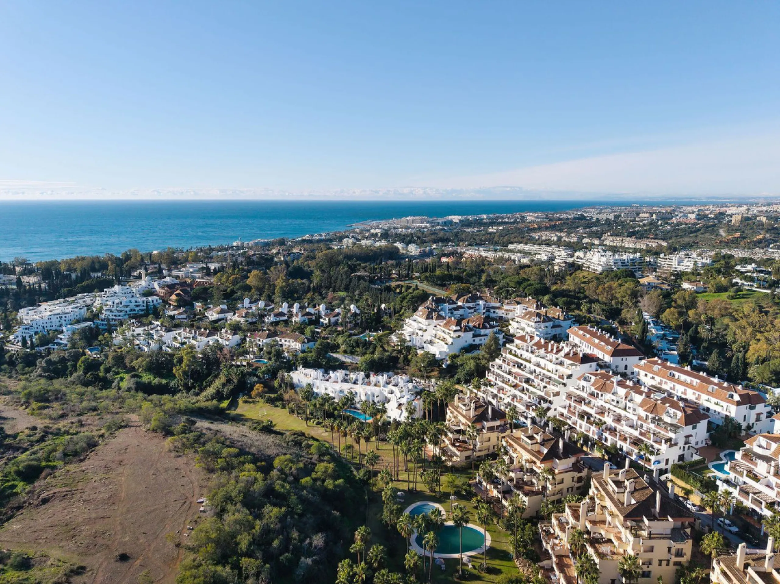 Apartment - Penthouse Duplex в продаже в Marbella, Málaga. В доме 3 спален и 2 ванных комнат. Площадь дома 131 м²