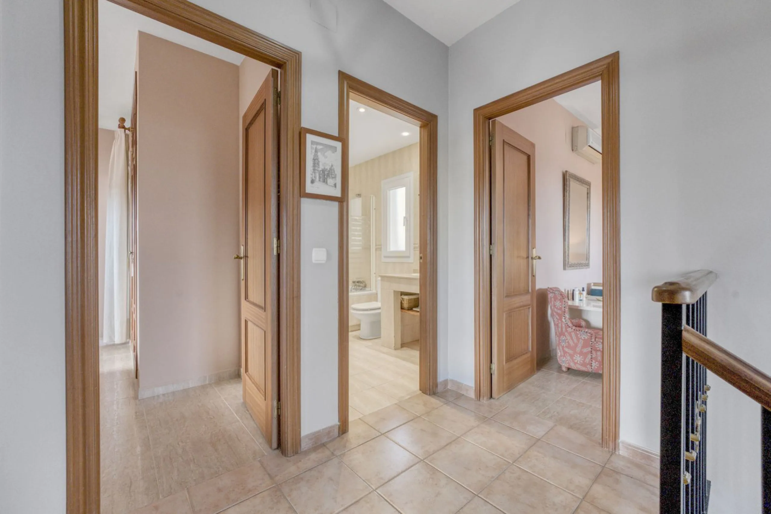 Diese beeindruckende Villa mit Aussicht – der ideale Rückzugsort für Ihre Familie