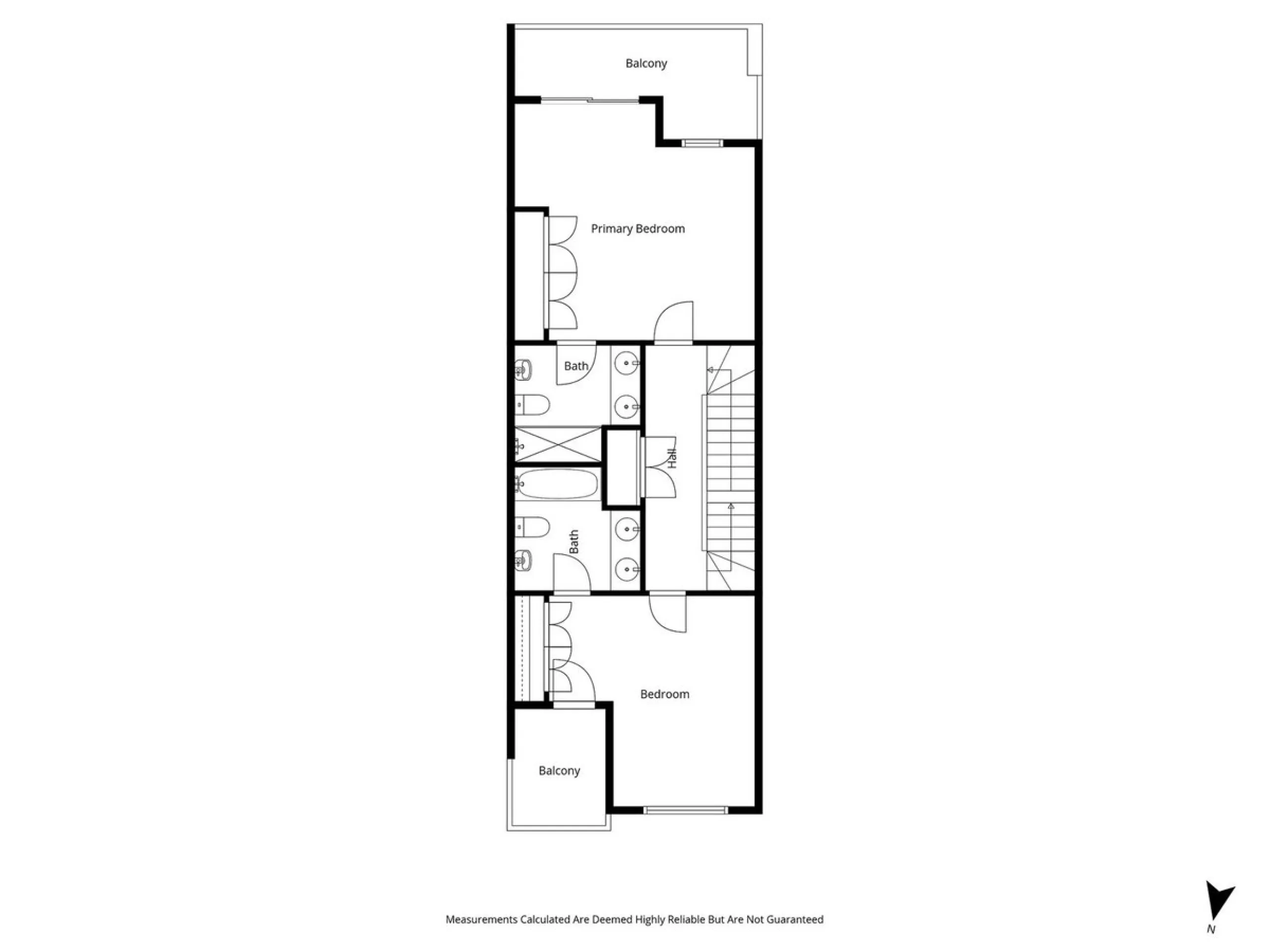 This well presented three-bedroom townhouse spans three spacious levels, combining comfort, space, and a great location in the heart of Nueva Andalucía. A wide selection of restaurants, cafés, bars, and boutiques are within walking distance, while Puerto 