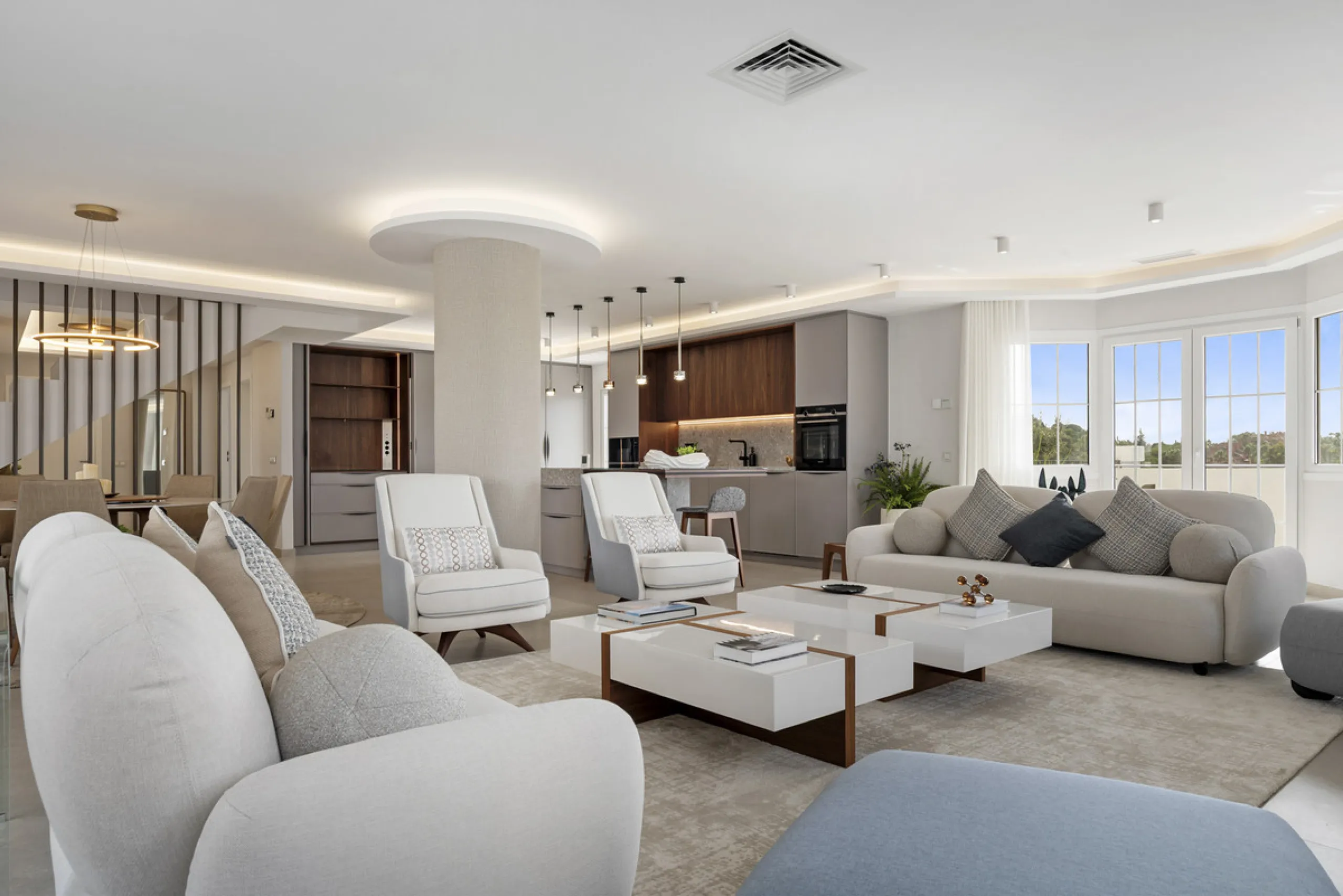 Penthouse Las Lolas is one of those rare residences that immediately conveys harmony, style, and thoughtful design. Positioned at the top of one of Nueva Andalucía's best-located buildings, and just minutes from both Marbella Arena and Puerto Banús, this 