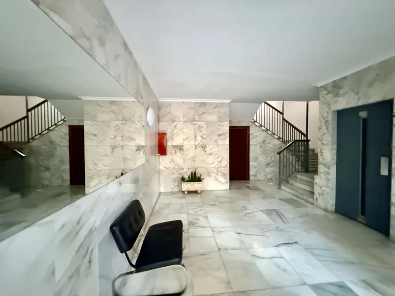Apartment - Middle Floor Apartment в продаже в Fuengirola, Málaga. В доме 3 спален и 1 ванных комнат. Площадь дома 74 м²