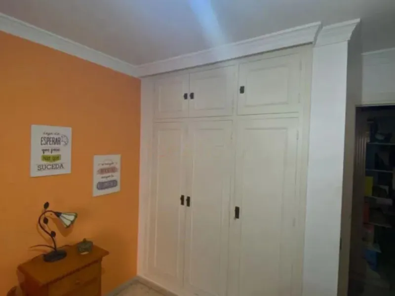 Opportunity in Marbella! Spacious and bright apartment in an excellent location