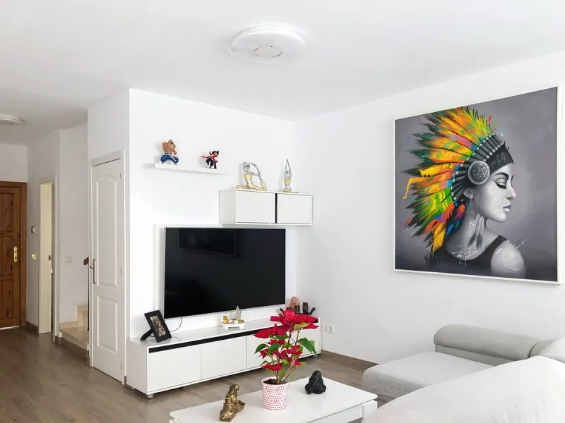 House - Townhouse в продаже в Estepona, Málaga. В доме 3 спален и 2 ванных комнат. Площадь дома 157 м²