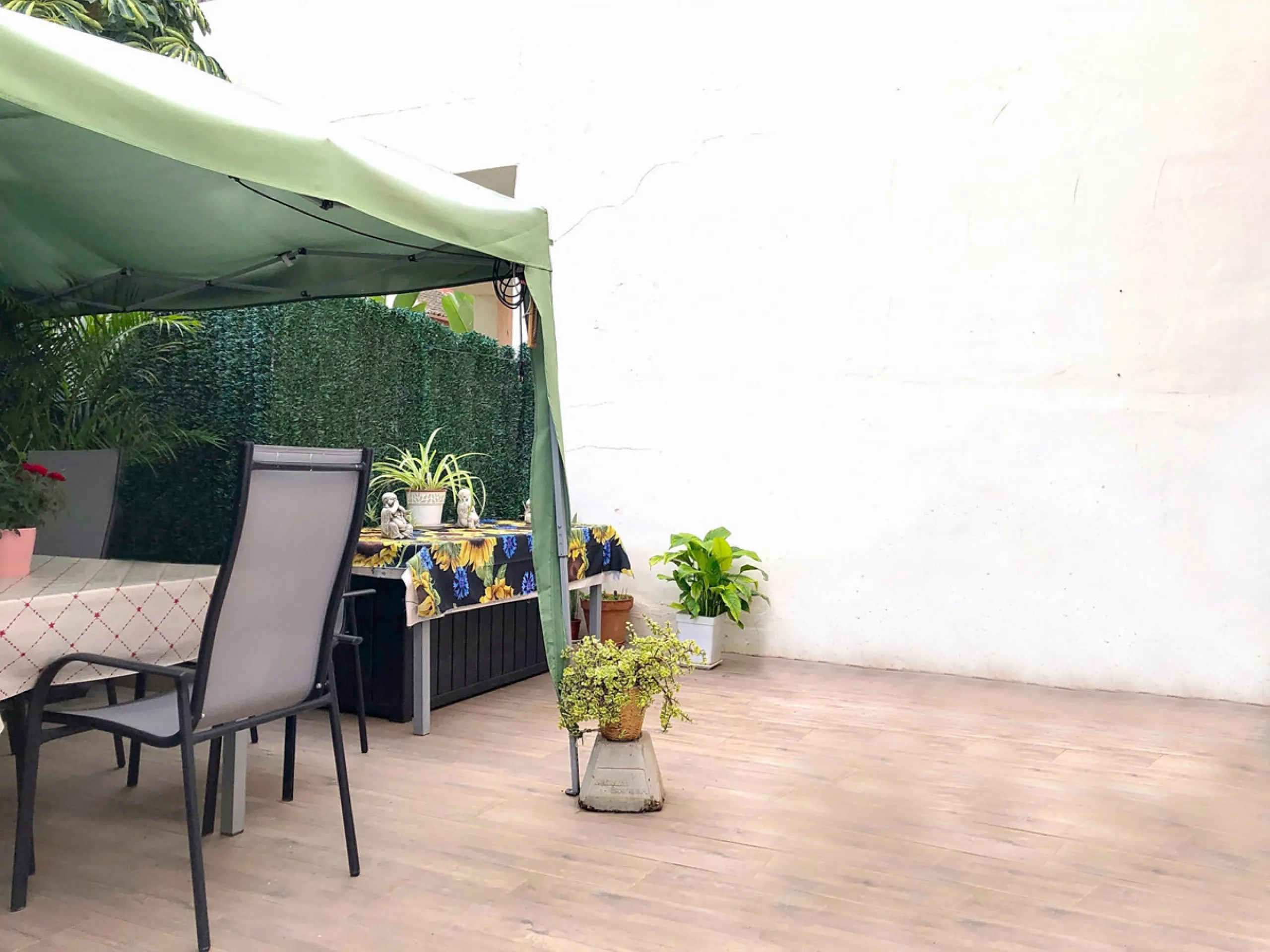 House - Townhouse в продаже в Estepona, Málaga. В доме 3 спален и 2 ванных комнат. Площадь дома 157 м²
