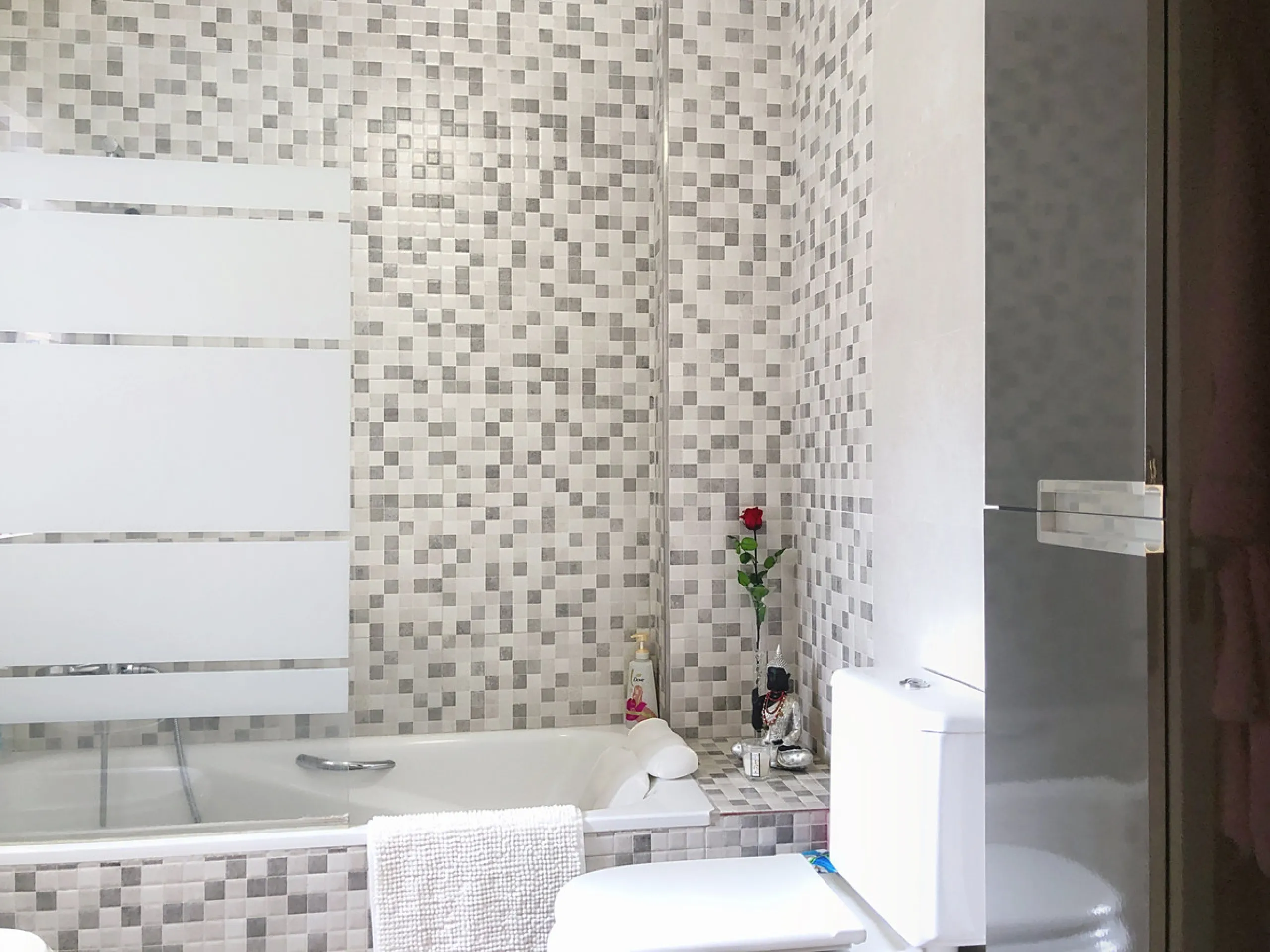 House - Townhouse в продаже в Estepona, Málaga. В доме 3 спален и 2 ванных комнат. Площадь дома 157 м²