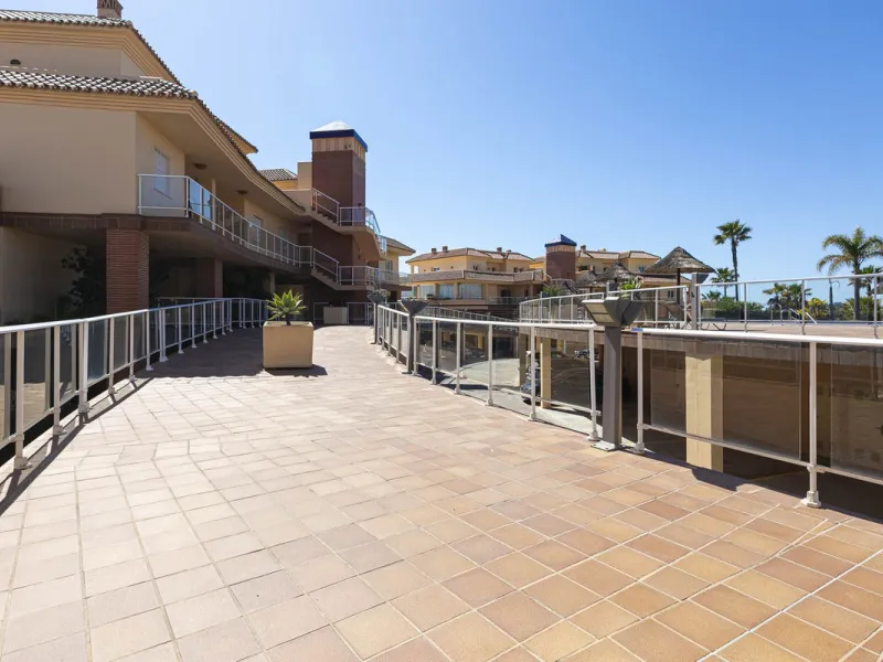 Apartment - Ground Floor Apartment в продаже в Mijas, Málaga. В доме 2 спален и 2 ванных комнат. Площадь дома 89 м². Площадь участка 50 м²