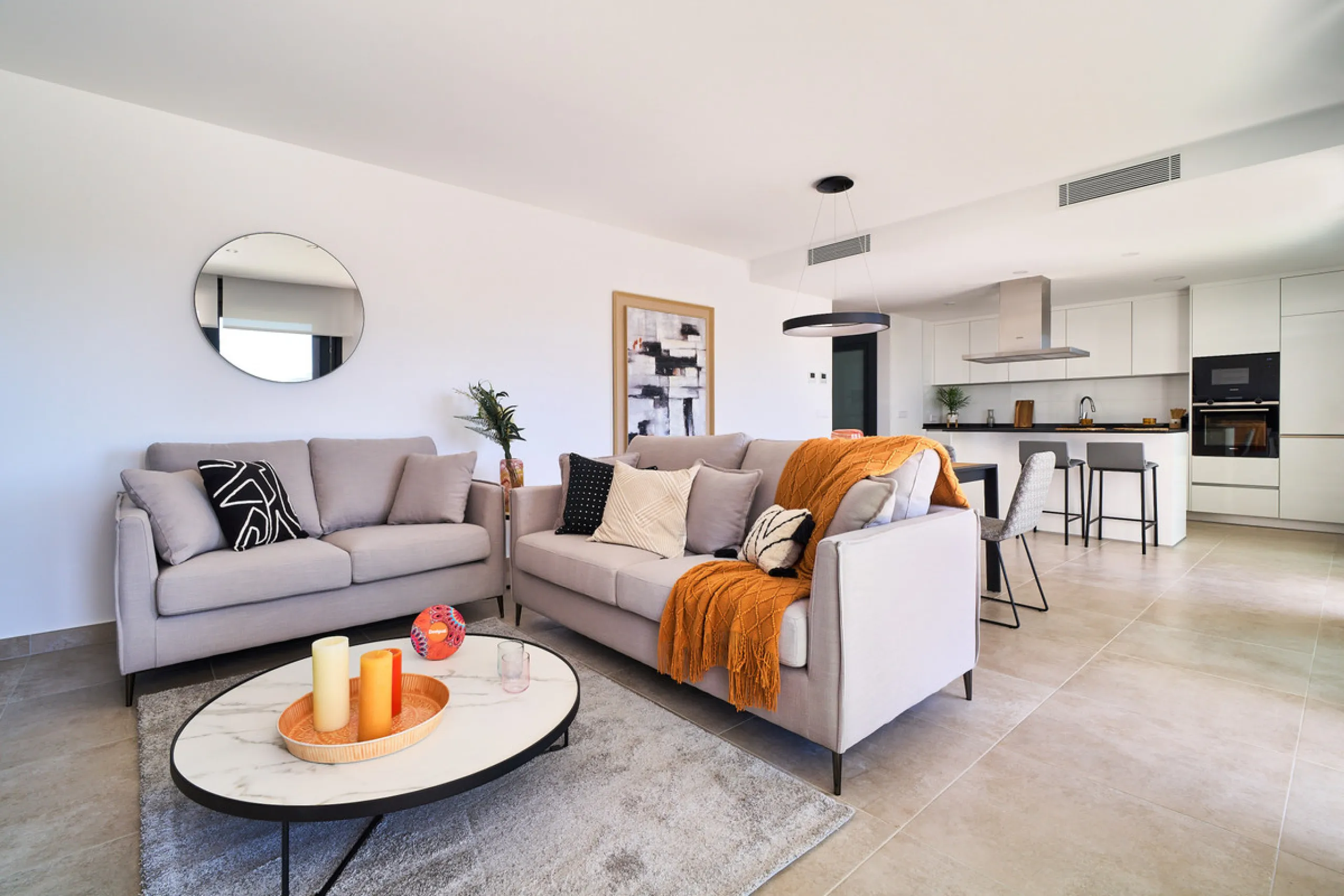 Elegant 3-bedroom, 2-bathroom apartment located on the first floor within an exclusive private residential complex in the Atalaya area, in the golden triangle of Marbella – Estepona – Benahavís.
