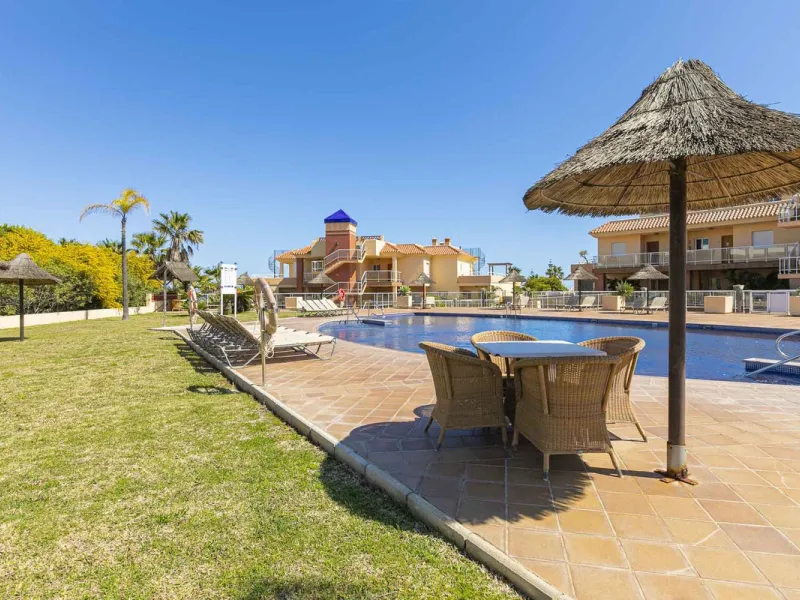 Apartment - Ground Floor Apartment в продаже в Mijas, Málaga. В доме 2 спален и 2 ванных комнат. Площадь дома 89 м². Площадь участка 50 м²