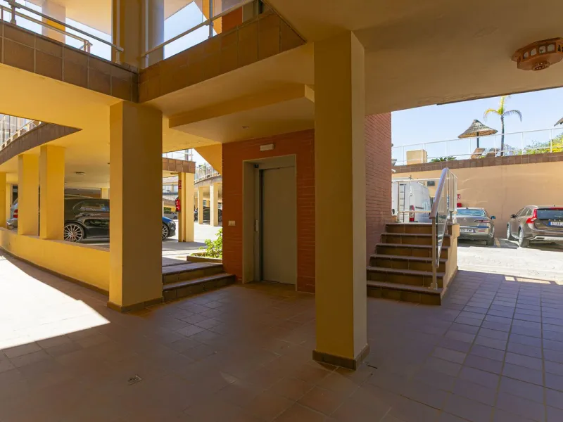Apartment - Ground Floor Apartment в продаже в Mijas, Málaga. В доме 2 спален и 2 ванных комнат. Площадь дома 89 м². Площадь участка 50 м²