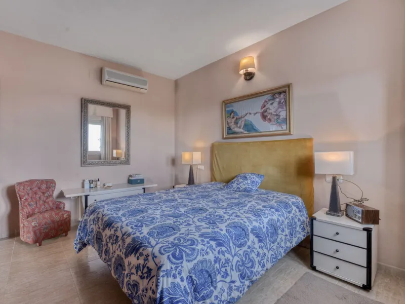 Diese beeindruckende Villa mit Aussicht – der ideale Rückzugsort für Ihre Familie