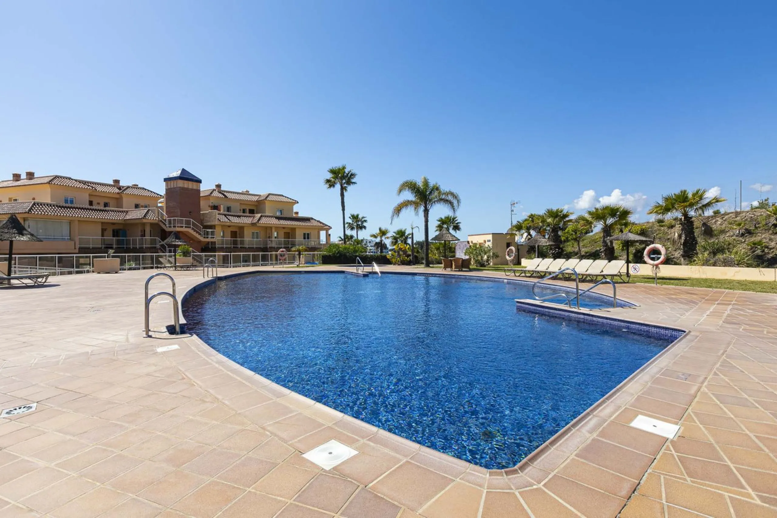 Apartment - Ground Floor Apartment в продаже в Mijas, Málaga. В доме 2 спален и 2 ванных комнат. Площадь дома 89 м². Площадь участка 50 м²