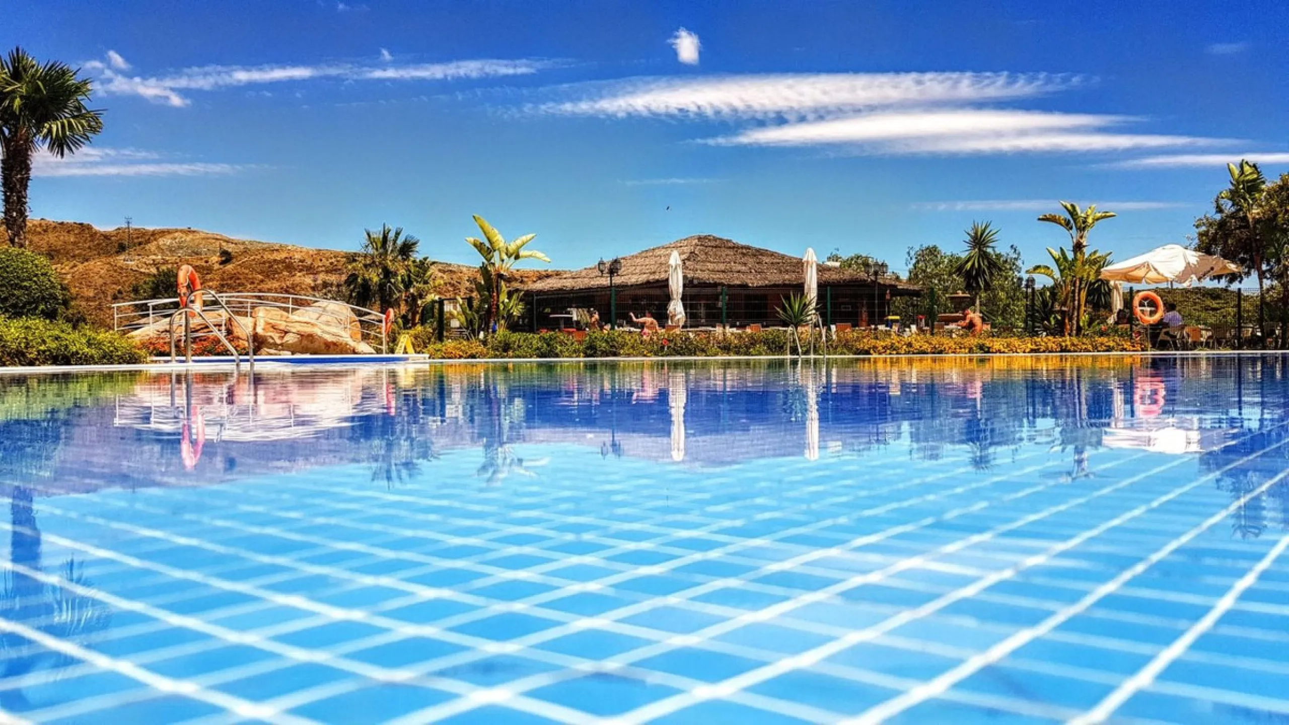 Discover this beautifully designed detached villa in the welcoming and well-appointed Parque Botánico Resort. Offering generous living spaces, private terraces, and access to outstanding community facilities, this home is perfect for those seeking both pr