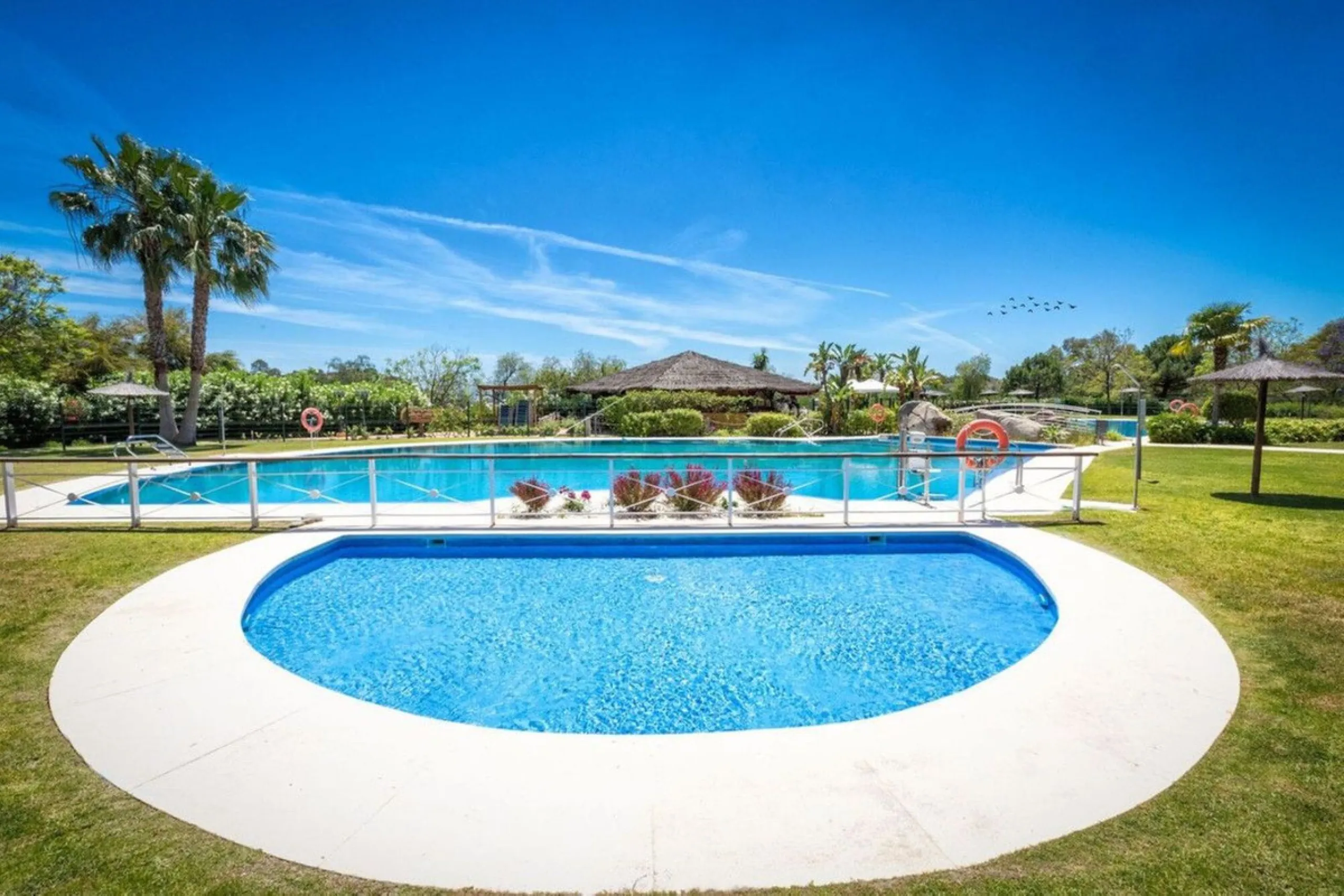 Discover this beautifully designed detached villa in the welcoming and well-appointed Parque Botánico Resort. Offering generous living spaces, private terraces, and access to outstanding community facilities, this home is perfect for those seeking both pr