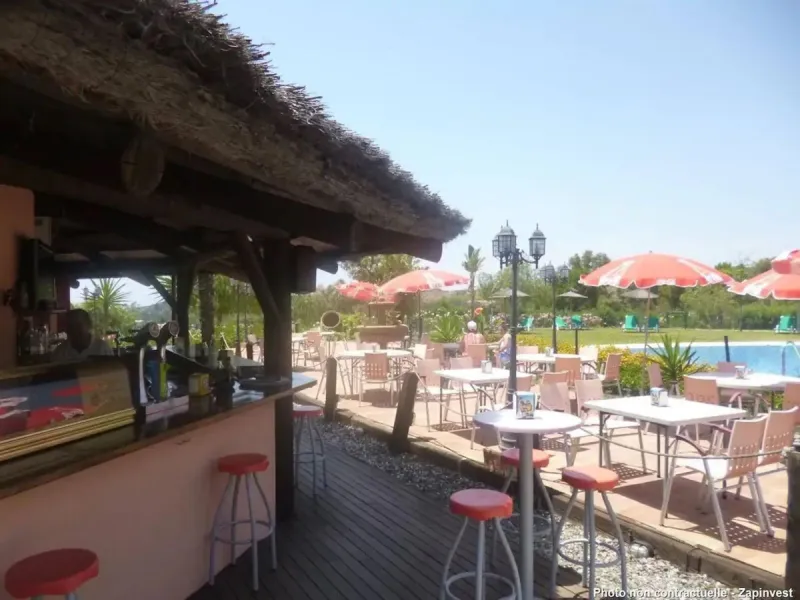 Discover this beautifully designed detached villa in the welcoming and well-appointed Parque Botánico Resort. Offering generous living spaces, private terraces, and access to outstanding community facilities, this home is perfect for those seeking both pr