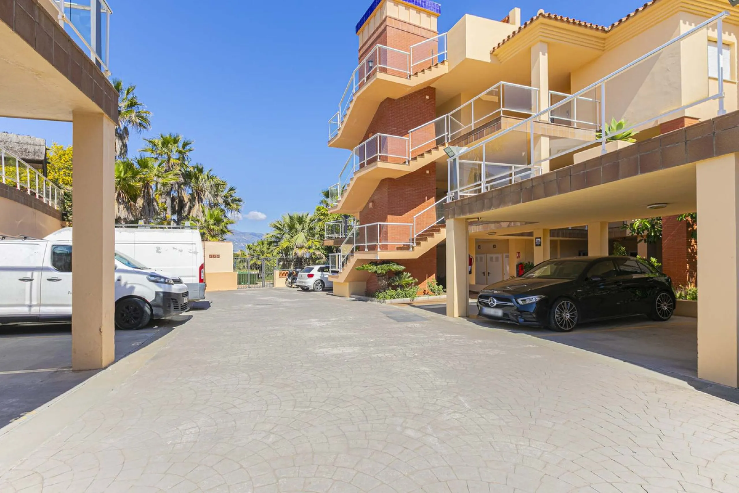 Apartment - Ground Floor Apartment в продаже в Mijas, Málaga. В доме 2 спален и 2 ванных комнат. Площадь дома 89 м². Площадь участка 50 м²