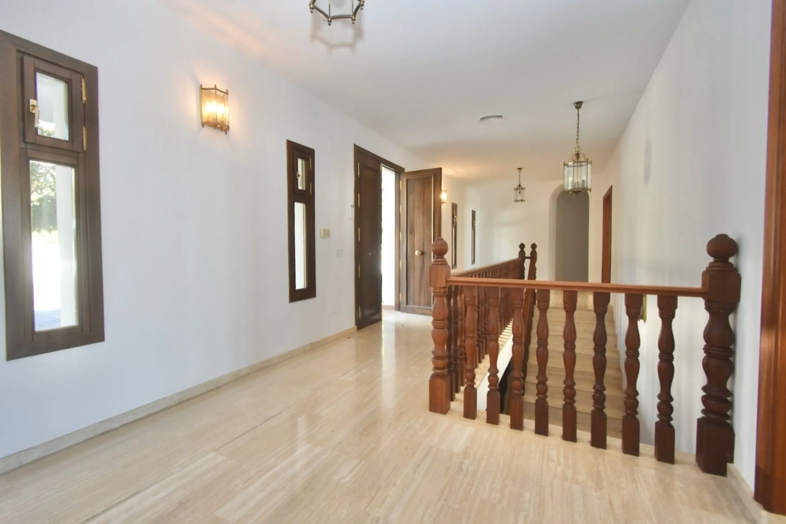 Detached villa with panoramic sea views in Benalmádena – 7 bedrooms, pool, and large plot