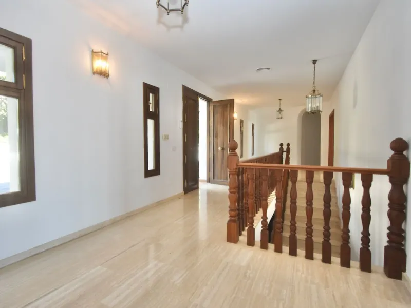 Detached villa with panoramic sea views in Benalmádena – 7 bedrooms, pool, and large plot