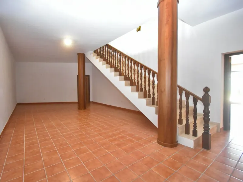 Detached villa with panoramic sea views in Benalmádena – 7 bedrooms, pool, and large plot