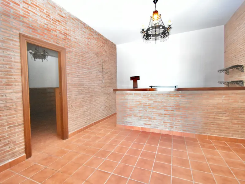 Detached villa with panoramic sea views in Benalmádena – 7 bedrooms, pool, and large plot