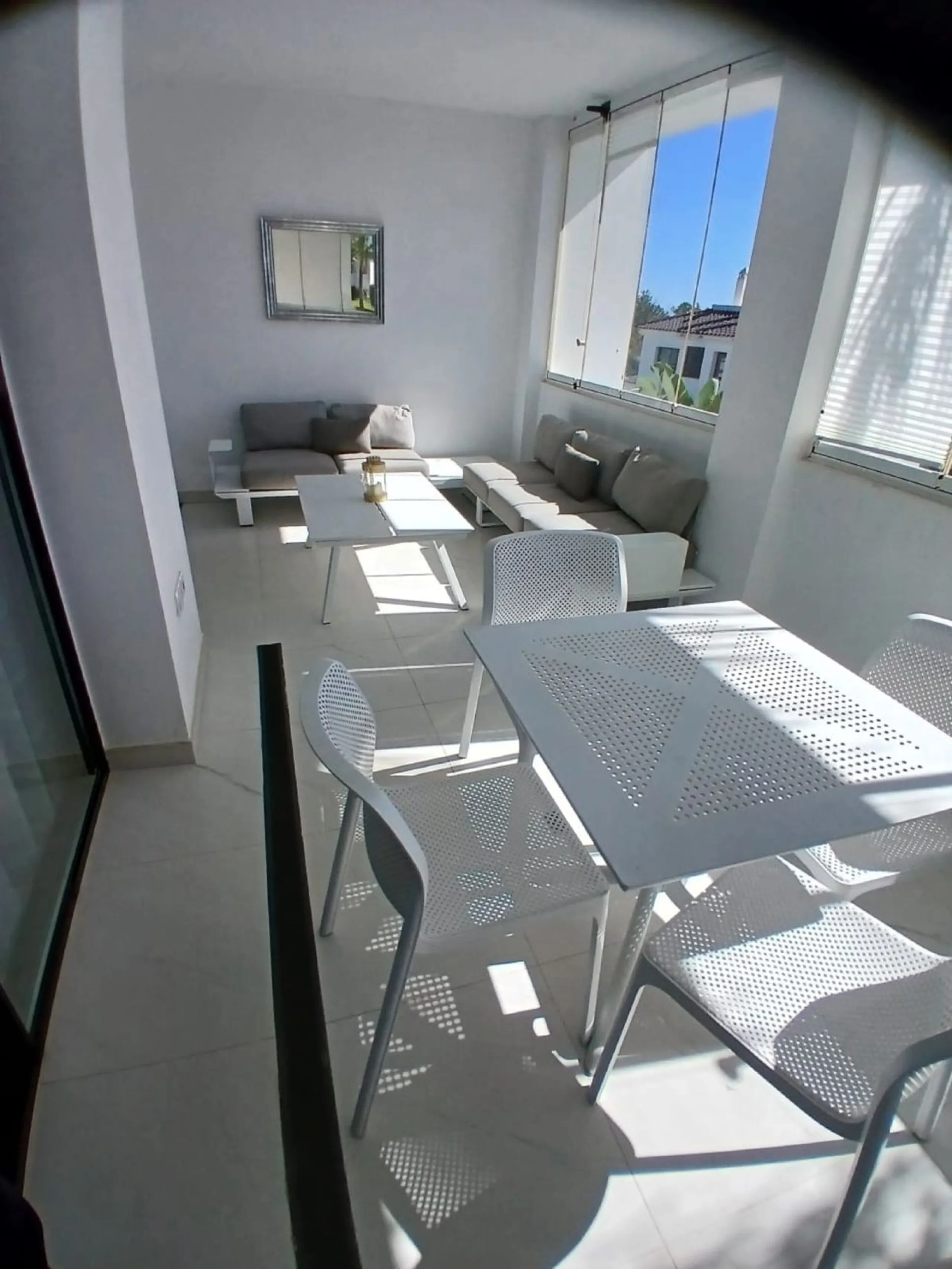 Middle Floor Apartment, Estepona, Costa del Sol.