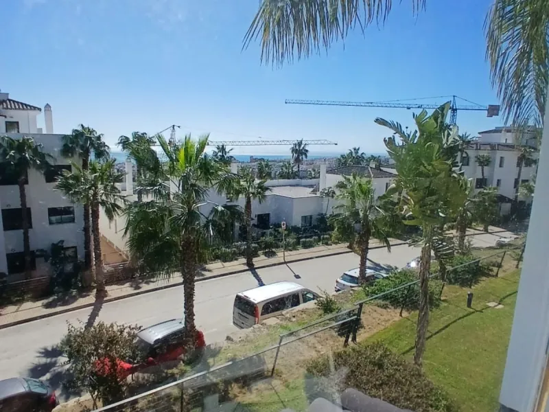 Middle Floor Apartment, Estepona, Costa del Sol.