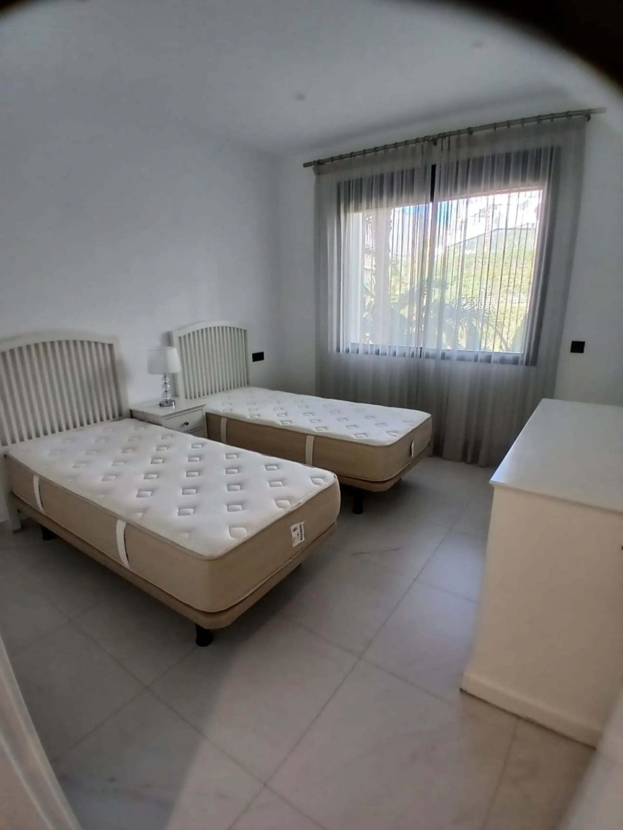 Middle Floor Apartment, Estepona, Costa del Sol.