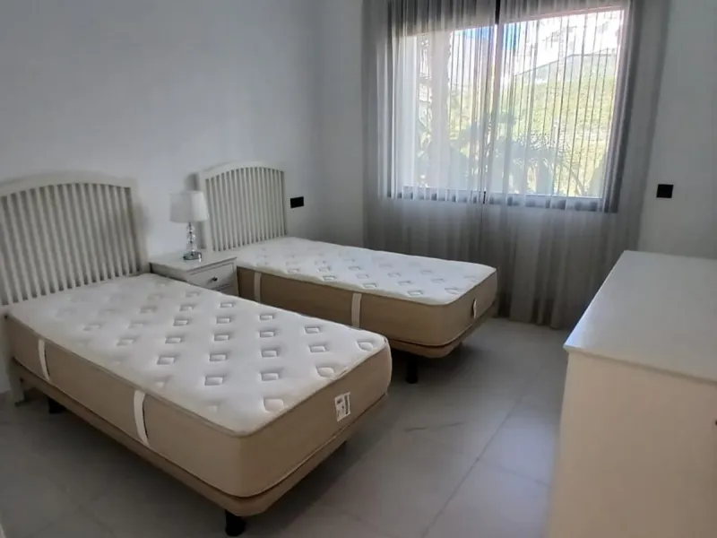 Middle Floor Apartment, Estepona, Costa del Sol.