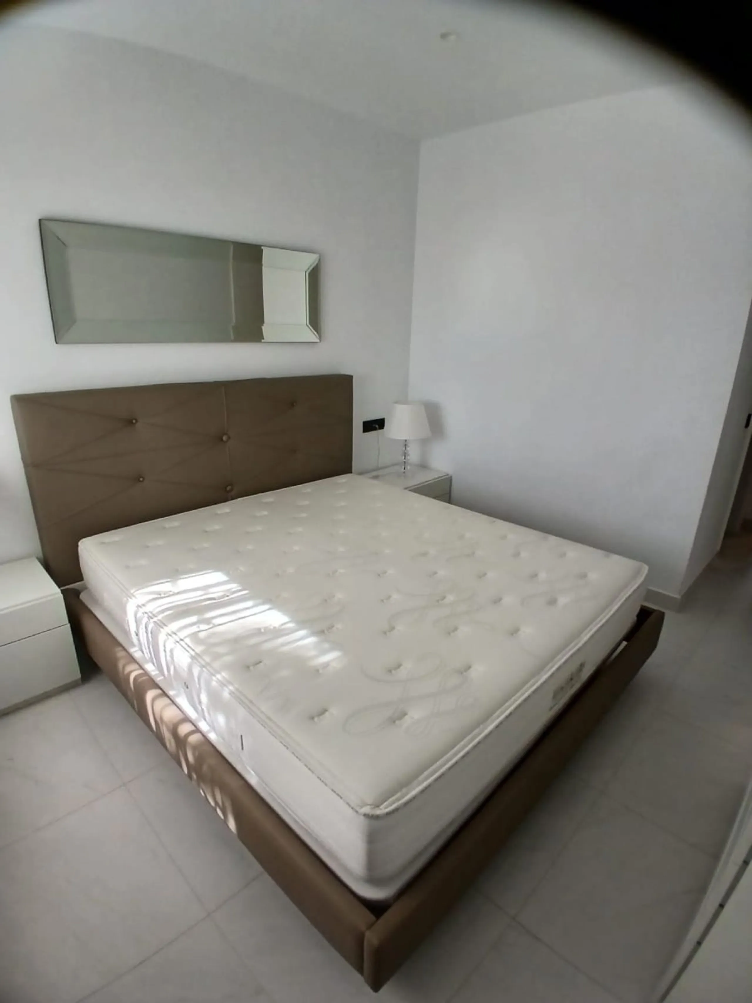 Middle Floor Apartment, Estepona, Costa del Sol.
