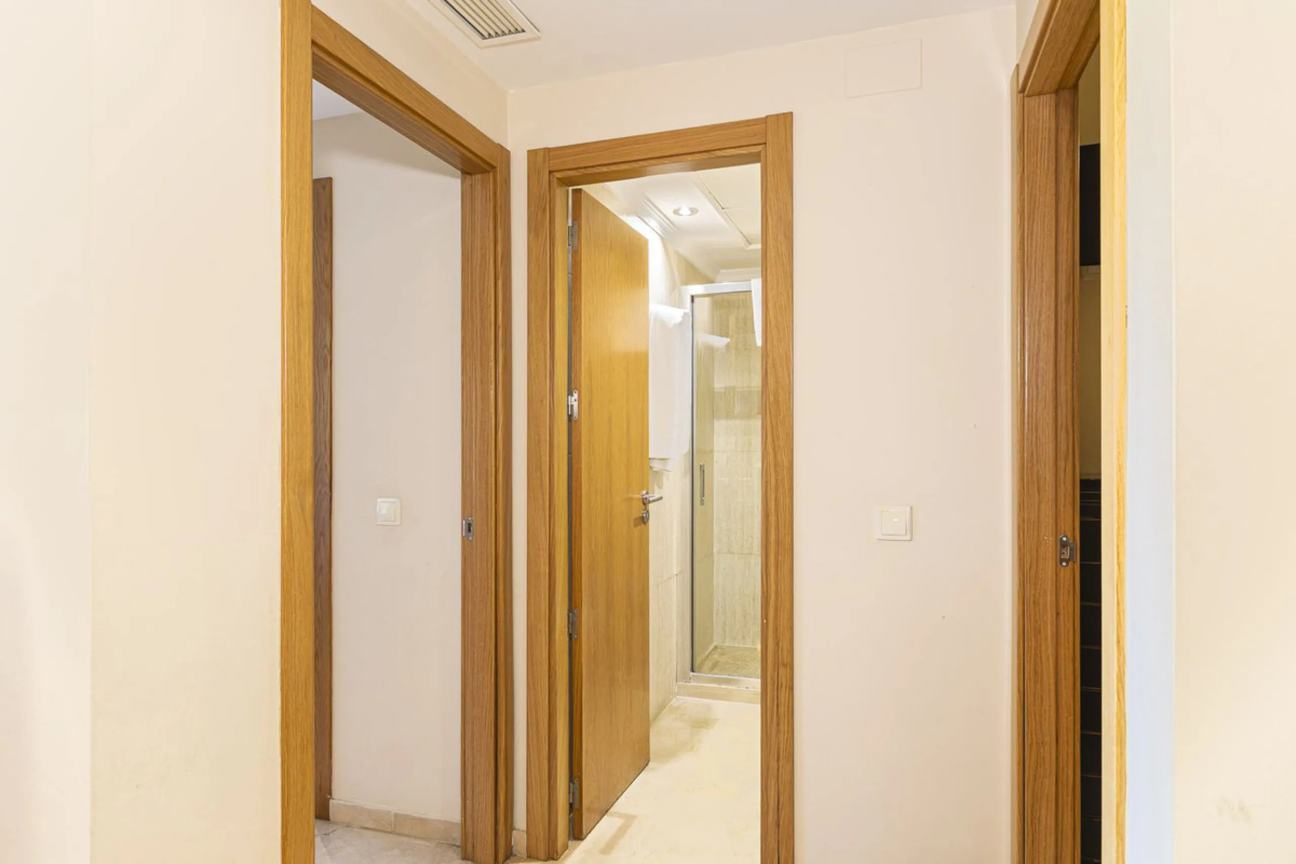 Apartment - Ground Floor Apartment в продаже в Mijas, Málaga. В доме 2 спален и 2 ванных комнат. Площадь дома 89 м². Площадь участка 50 м²