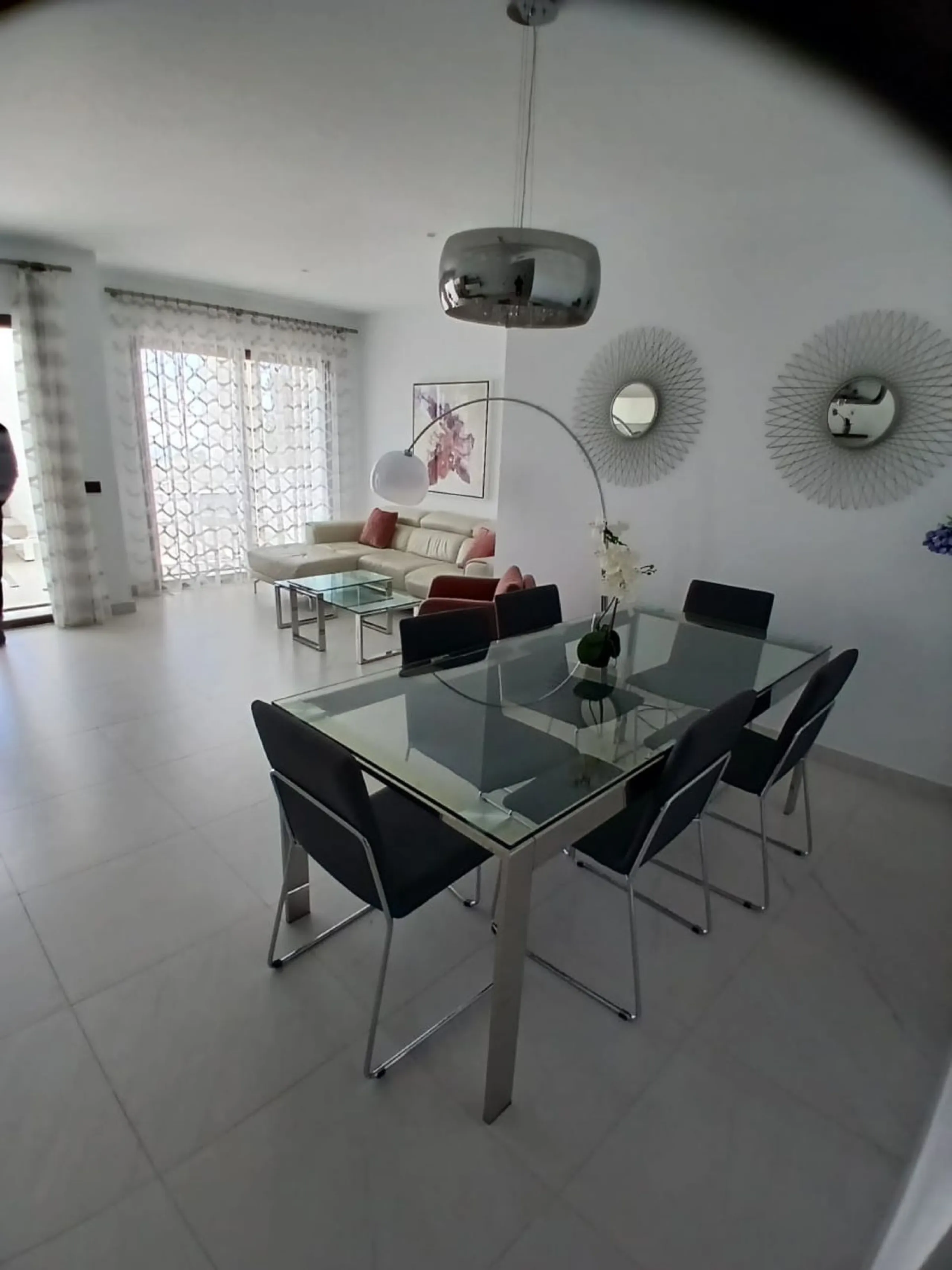Middle Floor Apartment, Estepona, Costa del Sol.