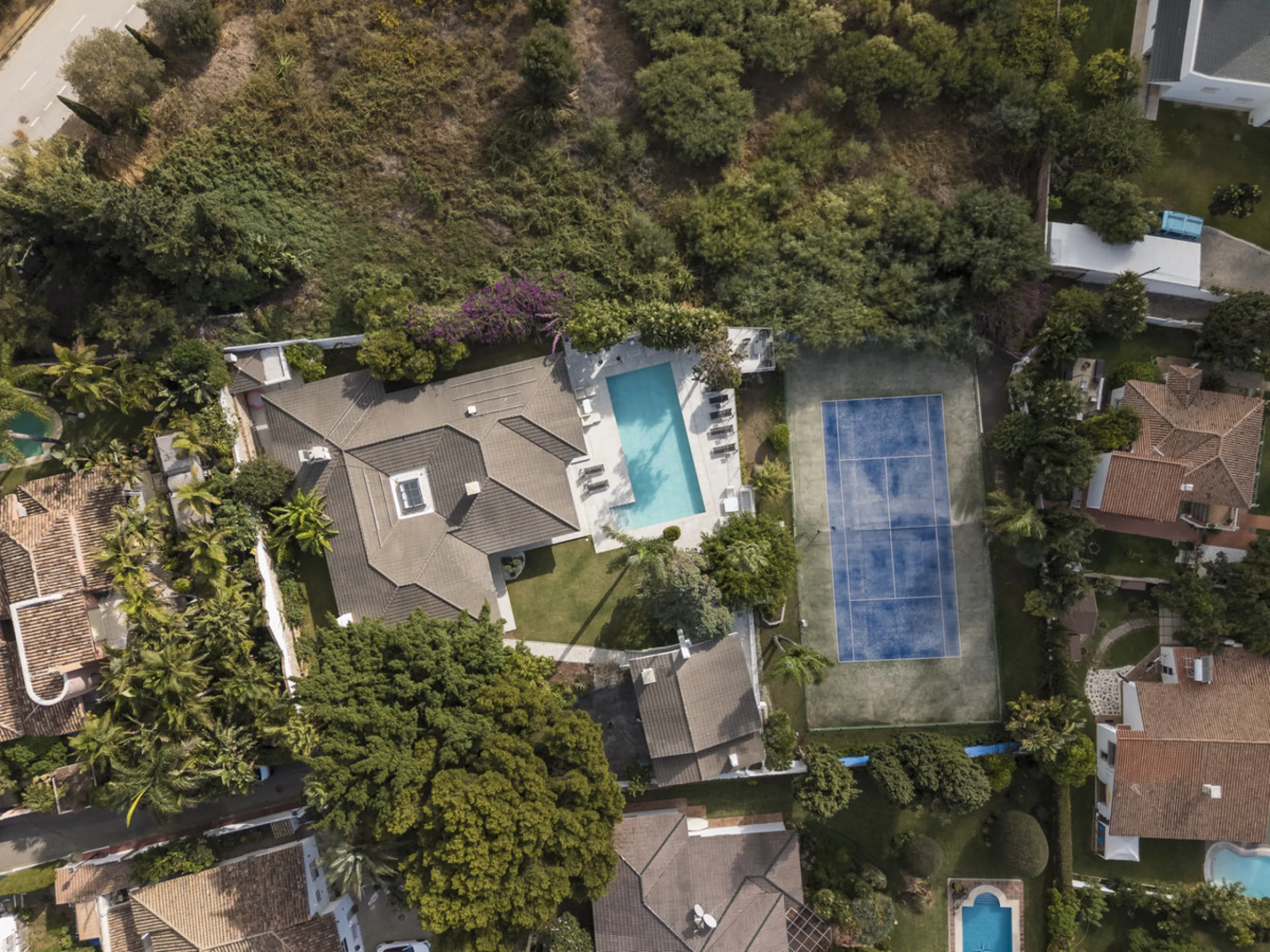 Elegant Single-Level Residence in the Peaceful Residential Area of El Real, East Marbella