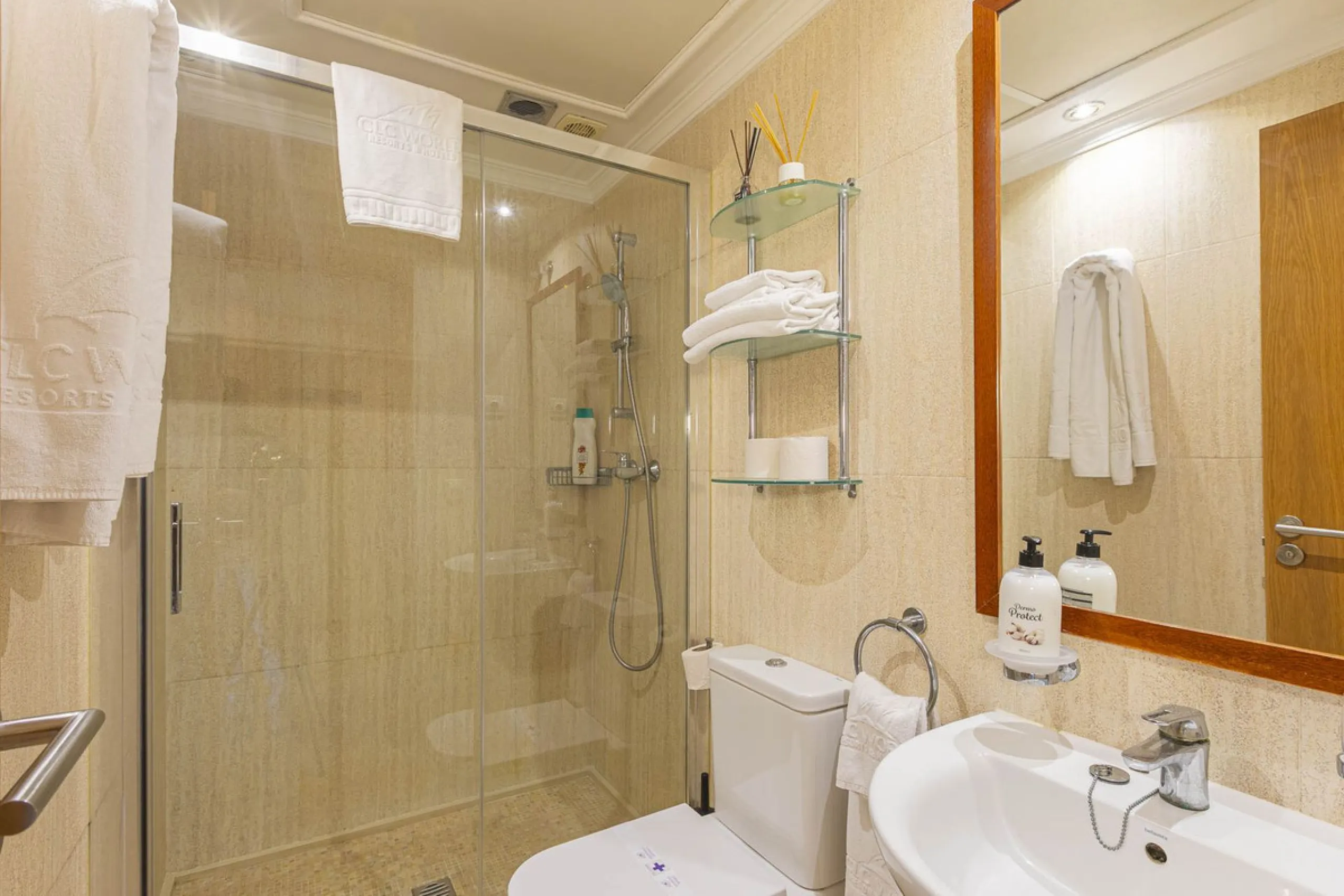 Apartment - Ground Floor Apartment в продаже в Mijas, Málaga. В доме 2 спален и 2 ванных комнат. Площадь дома 89 м². Площадь участка 50 м²
