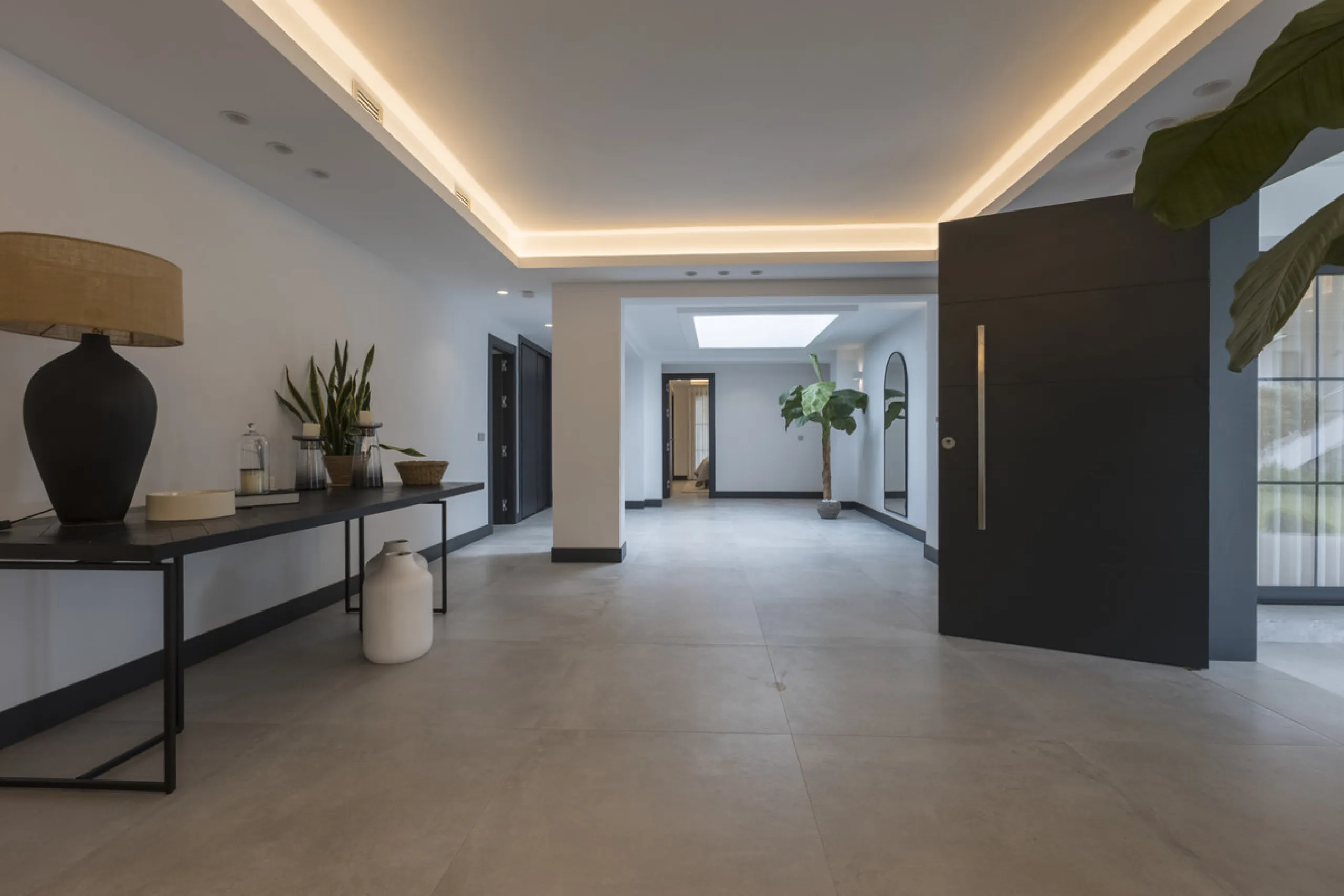 Elegant Single-Level Residence in the Peaceful Residential Area of El Real, East Marbella