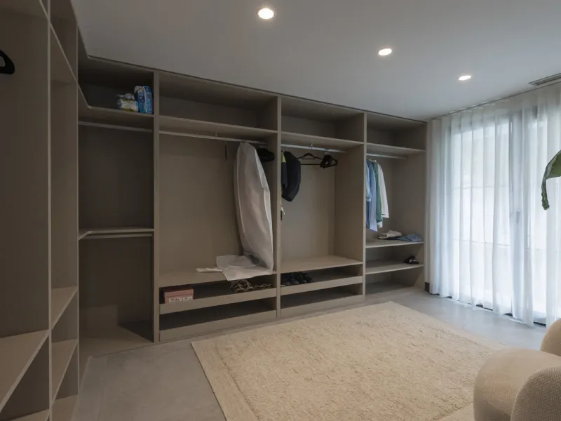 Elegant Single-Level Residence in the Peaceful Residential Area of El Real, East Marbella