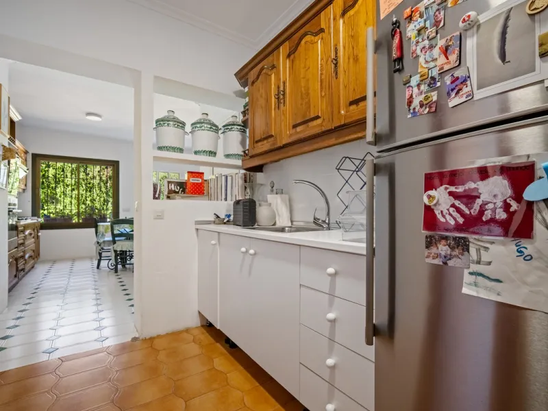 House - Detached Villa в продаже в Marbella, Málaga. В доме 4 спален и 5 ванных комнат. Площадь дома 400 м². Площадь участка 928 м²