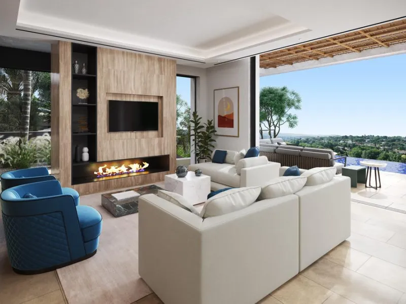 A unique plot of land with panoramic sea views is for sale in Riviera del Sol (Mijas), one of the most sought-after residential areas on the Costa del Sol.