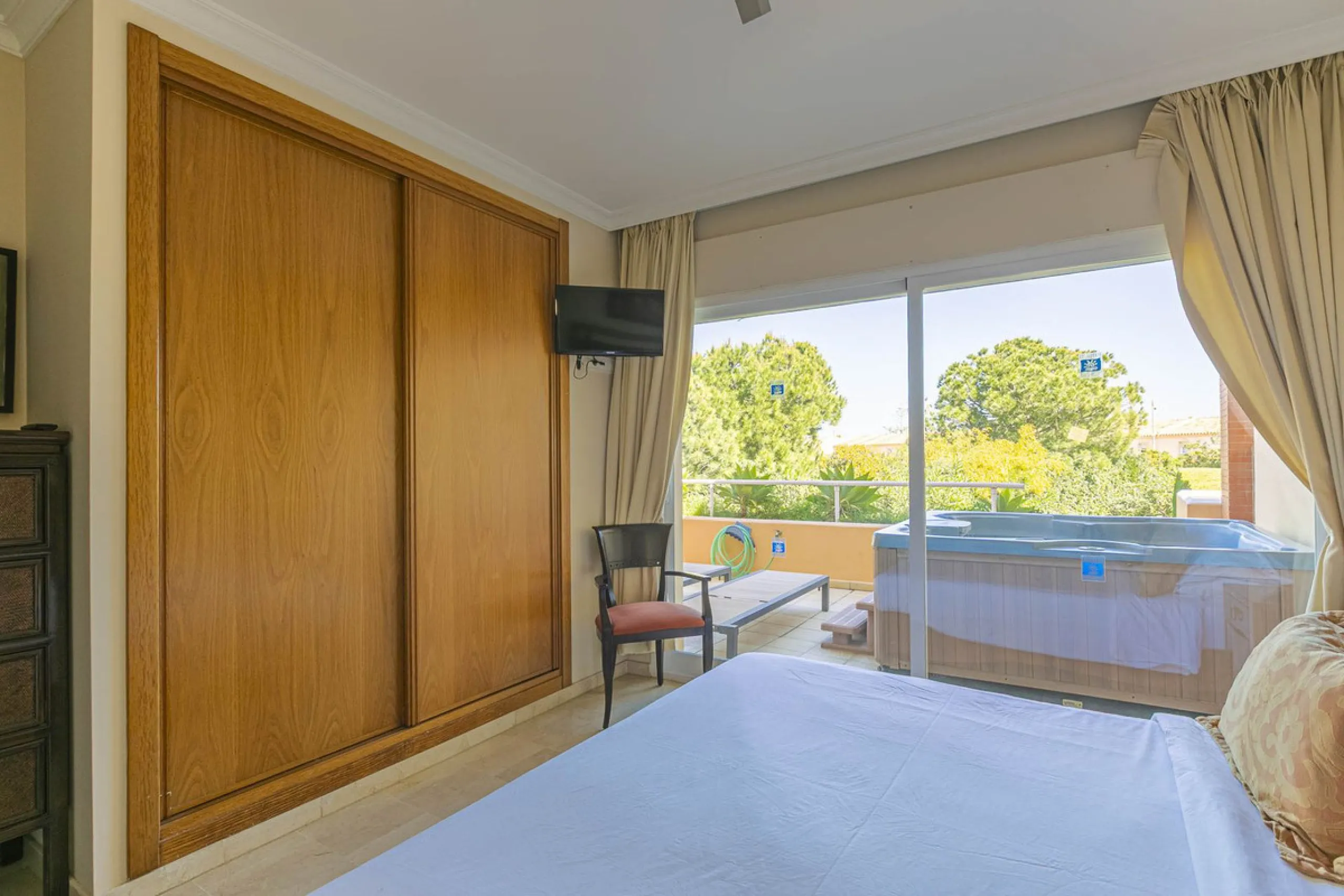 Apartment - Ground Floor Apartment в продаже в Mijas, Málaga. В доме 2 спален и 2 ванных комнат. Площадь дома 89 м². Площадь участка 50 м²