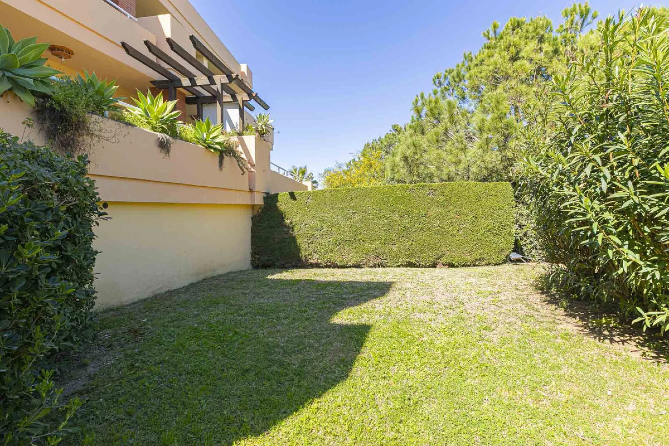 Apartment - Ground Floor Apartment в продаже в Mijas, Málaga. В доме 2 спален и 2 ванных комнат. Площадь дома 89 м². Площадь участка 50 м²
