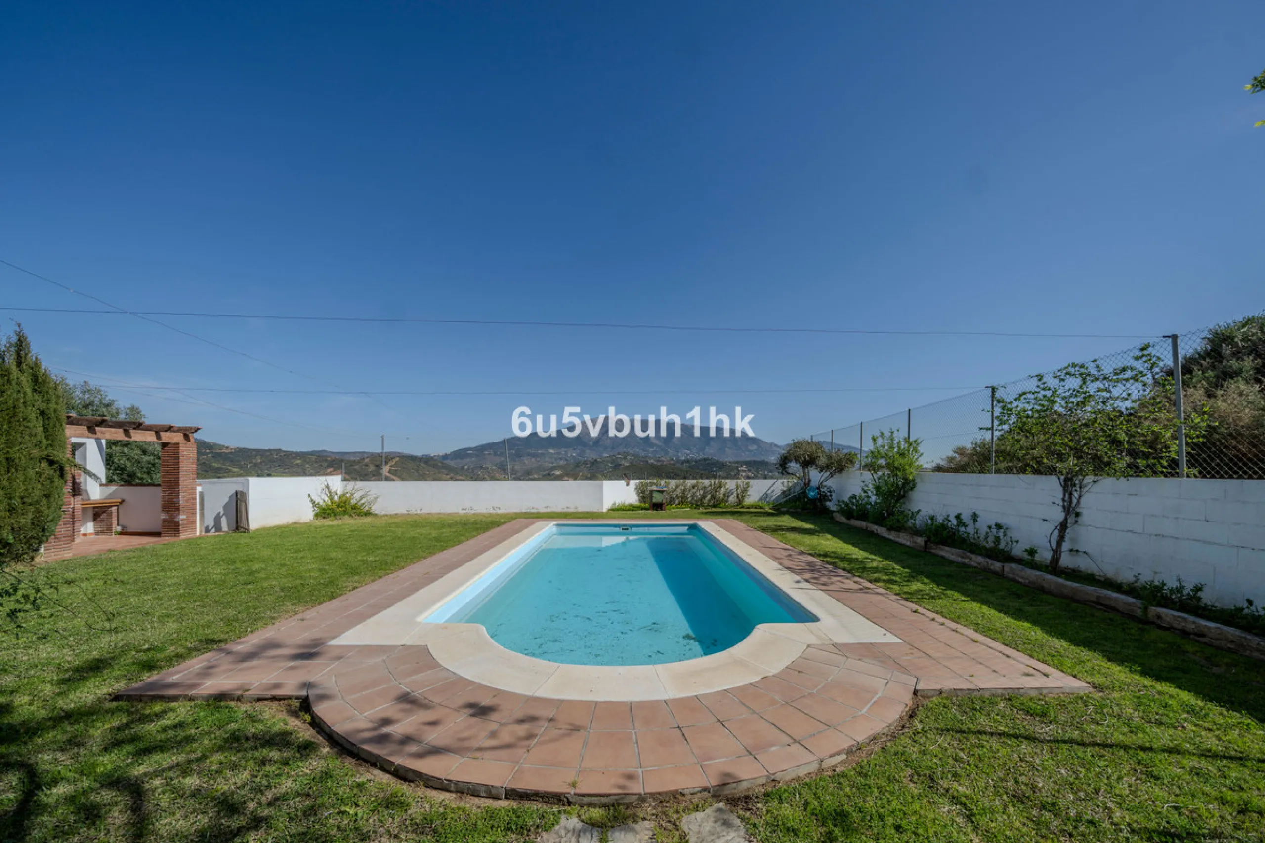 Charming Andalusian Villa in Entrerríos – privacy, open views and equestrian potential near the coast