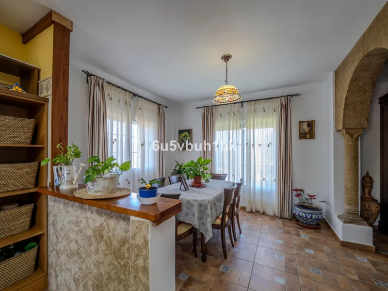 Charming Andalusian Villa in Entrerríos – privacy, open views and equestrian potential near the coast