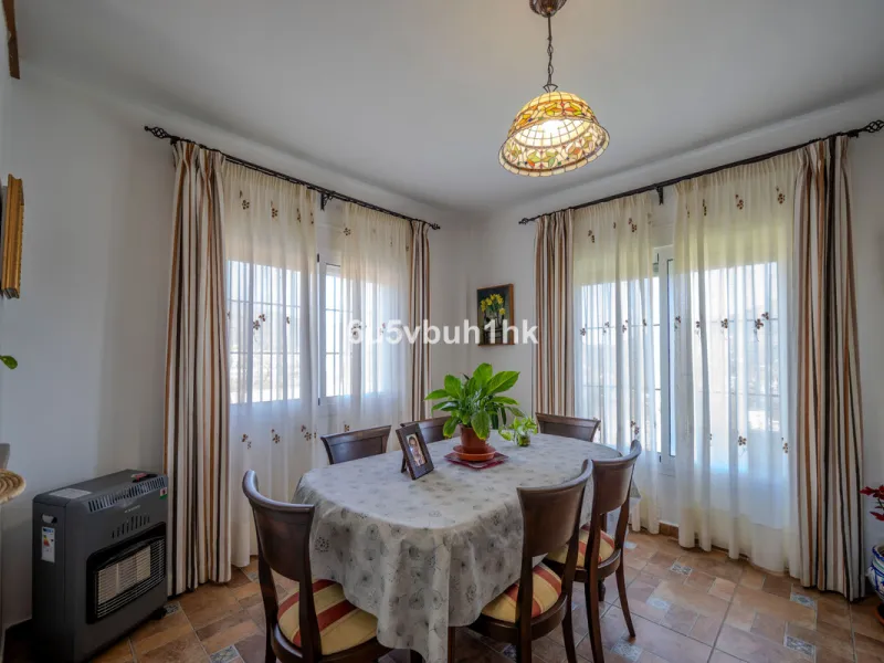 Charming Andalusian Villa in Entrerríos – privacy, open views and equestrian potential near the coast