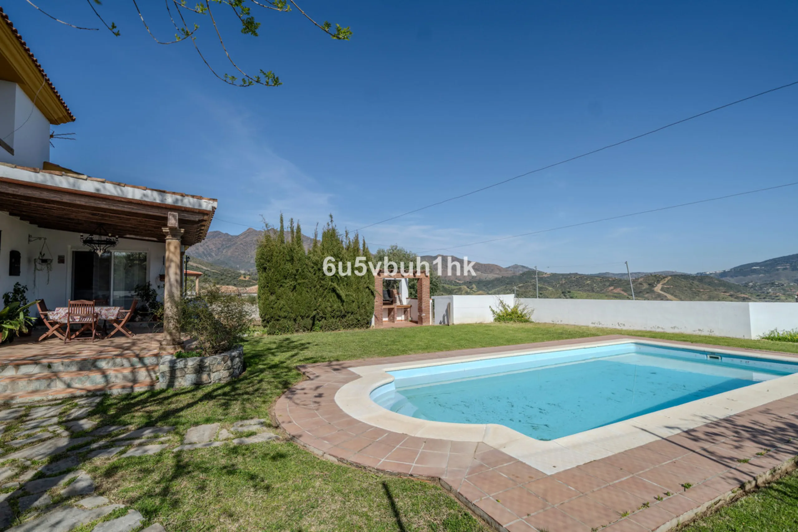 Charming Andalusian Villa in Entrerríos – privacy, open views and equestrian potential near the coast