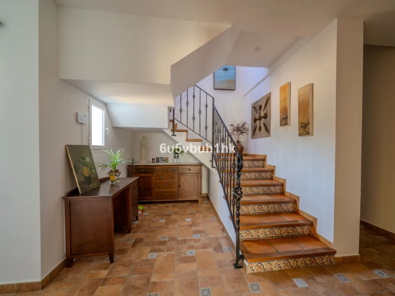 Charming Andalusian Villa in Entrerríos – privacy, open views and equestrian potential near the coast