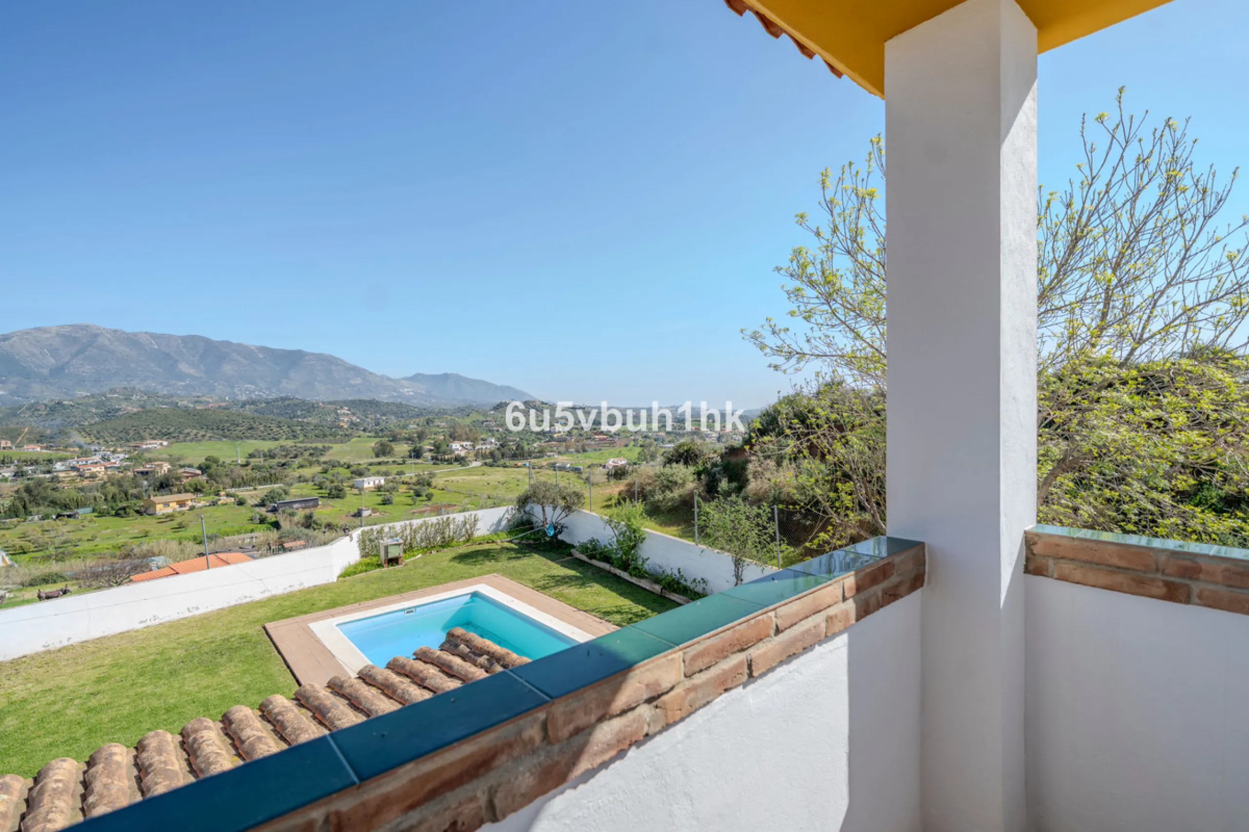 Charming Andalusian Villa in Entrerríos – privacy, open views and equestrian potential near the coast