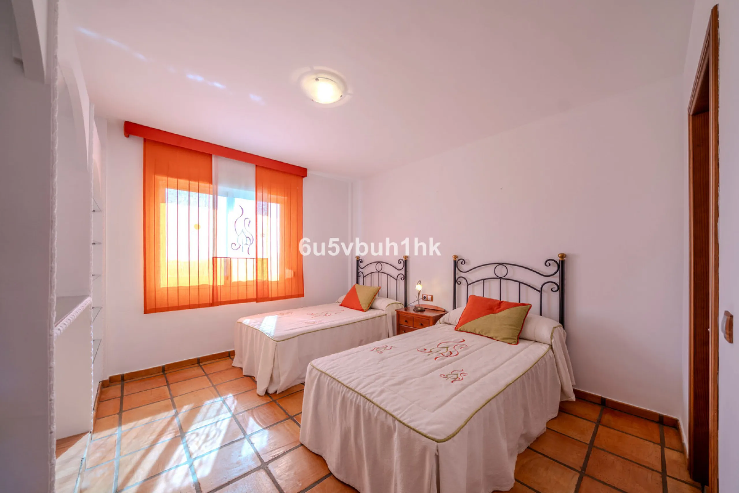 Charming Andalusian Villa in Entrerríos – privacy, open views and equestrian potential near the coast