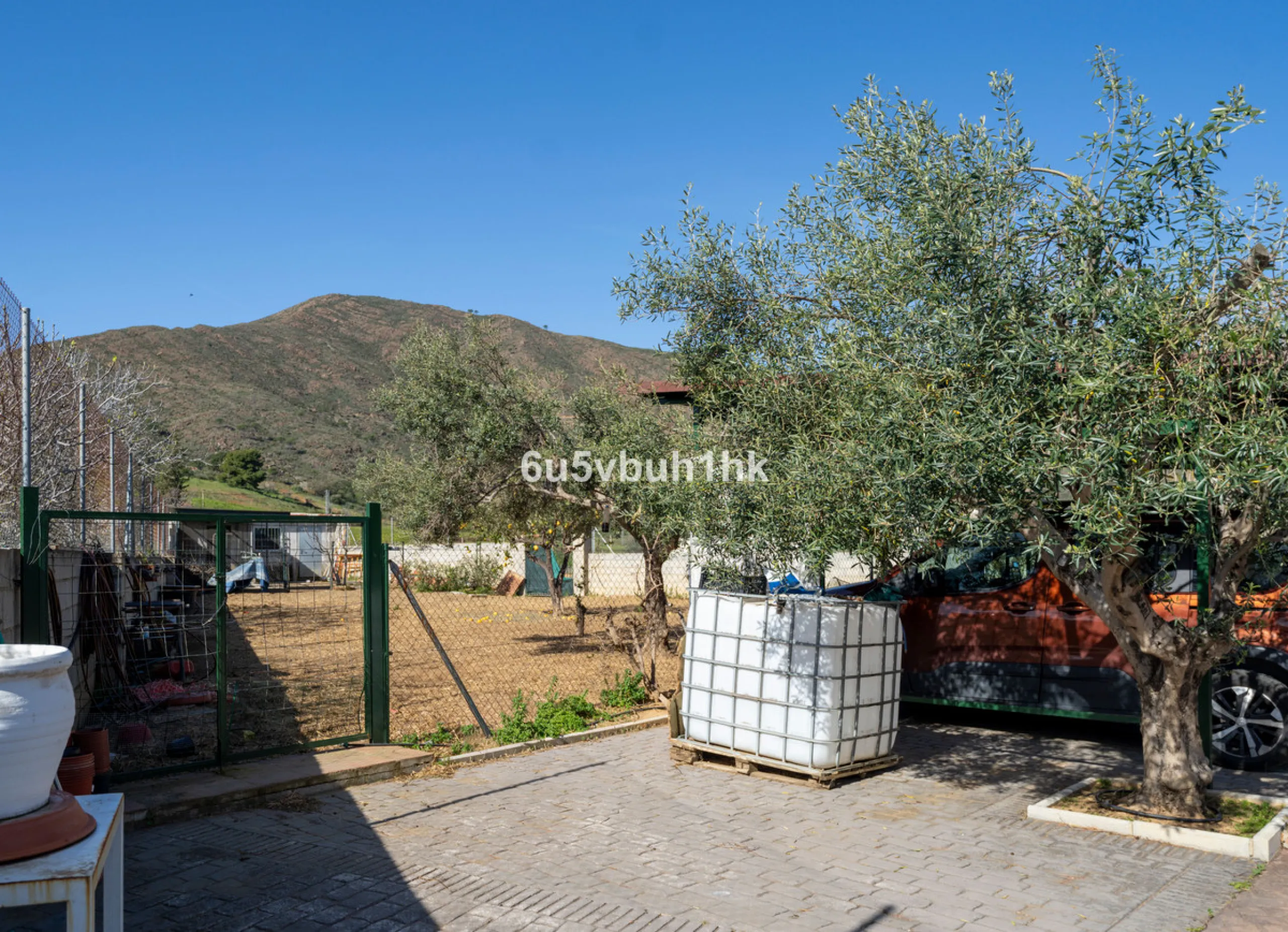 Charming Andalusian Villa in Entrerríos – privacy, open views and equestrian potential near the coast