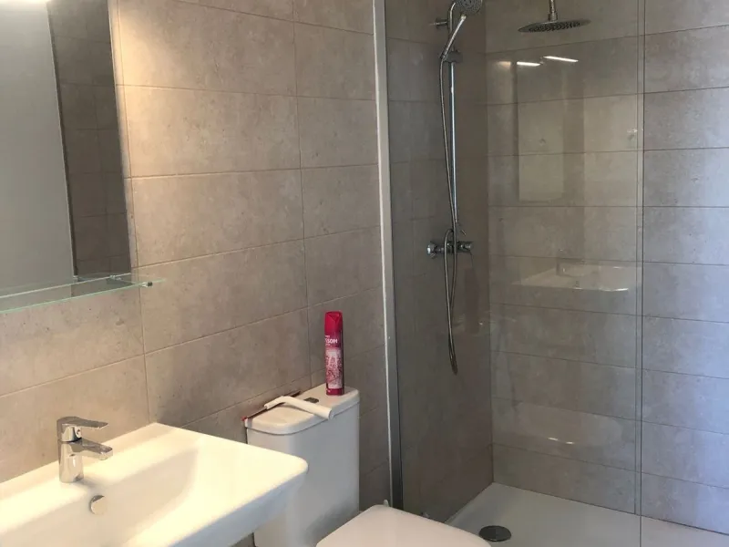 Apartment - Middle Floor Apartment в продаже в Estepona, Málaga. В доме 2 спален и 2 ванных комнат. Площадь дома 85 м²