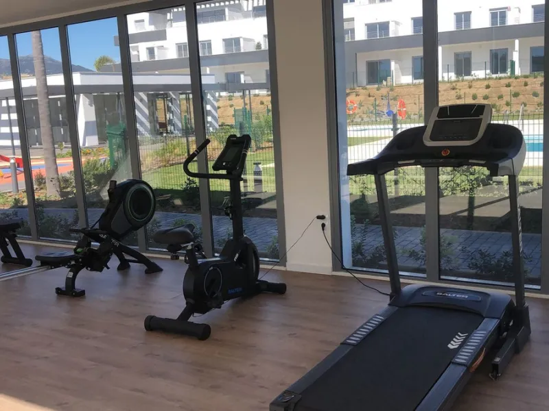 Apartment - Middle Floor Apartment в продаже в Estepona, Málaga. В доме 2 спален и 2 ванных комнат. Площадь дома 85 м²